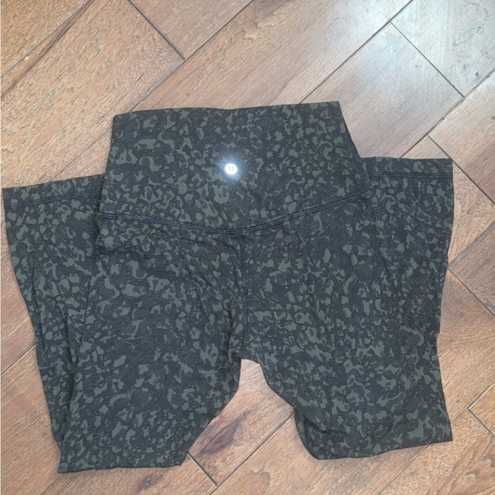 Lululemon Align Pant II 25" Wild Thing Camo Deep Green Multi Size 4